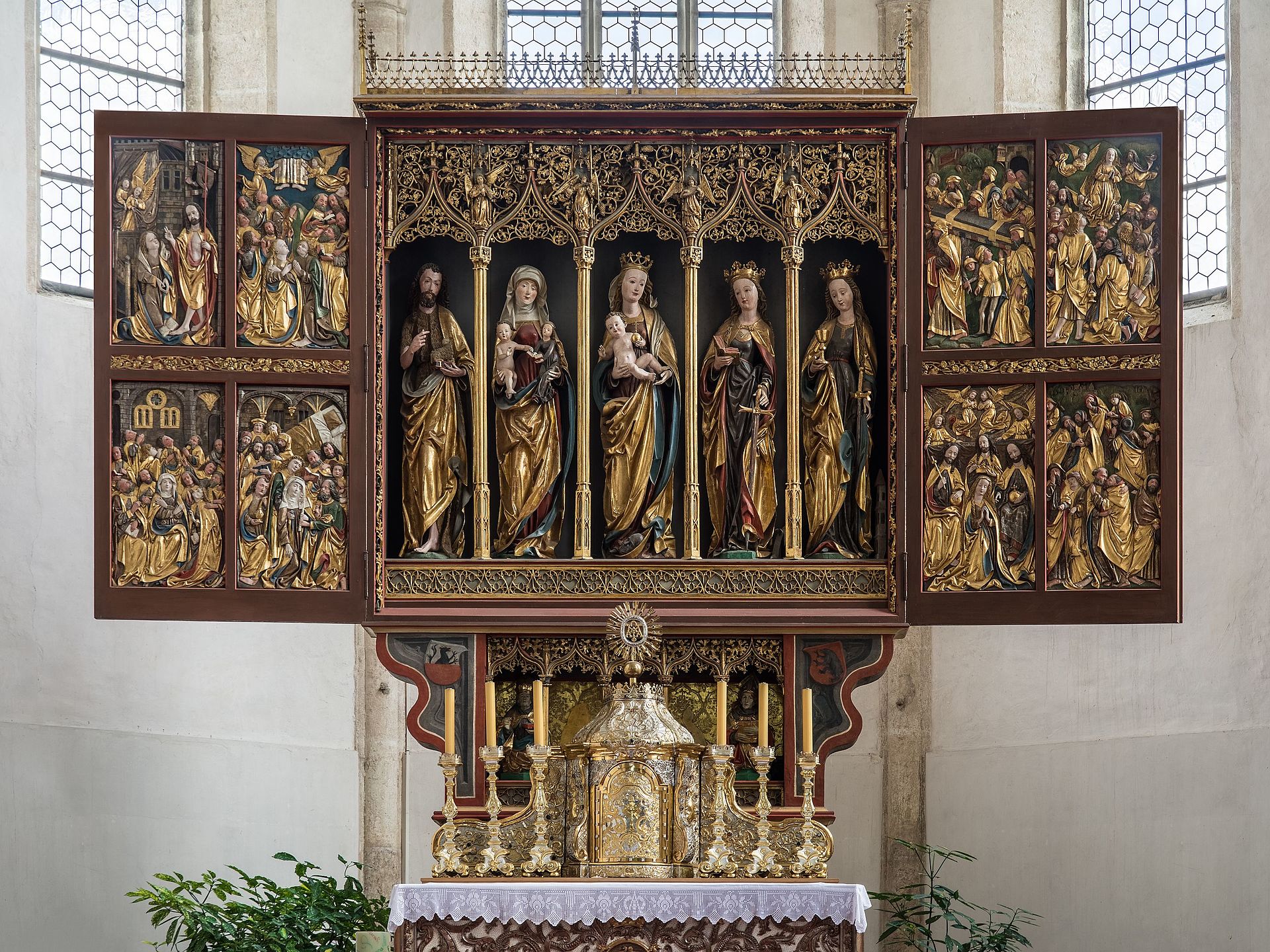 Hochaltar der Pfarrkirche Schnbach Niedersterreich Unbekannter Meister um 1490WikimediaCommons
